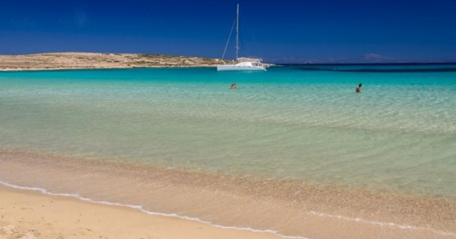Τα δυο μικρά νησιά της Ελλάδας με τις ωραιότερες παραλίες της χώρας. Ο Παράδεισος δεν βρίσκεται μακρυά..