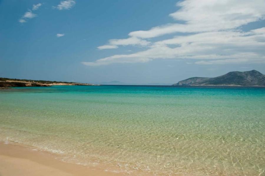 Τα δυο μικρά νησιά της Ελλάδας με τις ωραιότερες παραλίες της χώρας. Ο Παράδεισος δεν βρίσκεται μακρυά..