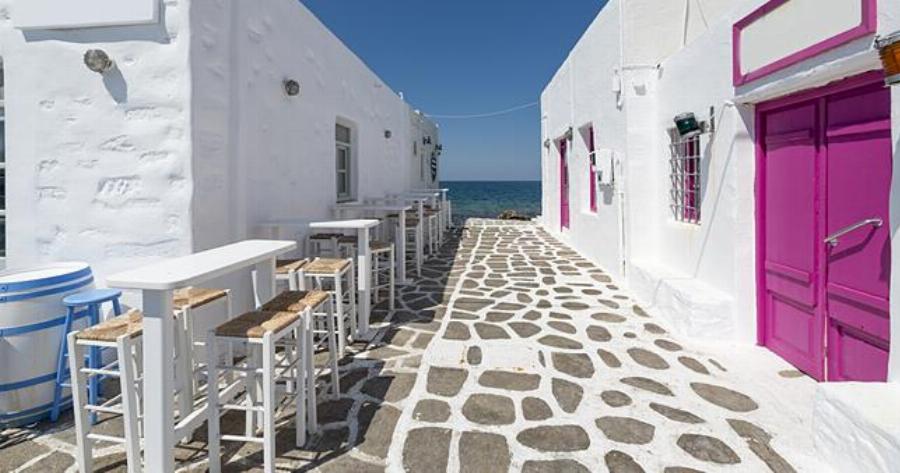 Η Πάρος το Πρώτο Νησί Χωρίς Πλαστικά Απορρίμματα