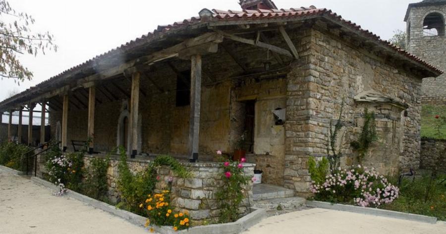 Στο πιο πλούσιο Ελληνικό χωριό δεν υπάρχει κρίση ούτε ανεργία. Οι 500 κάτοικοί του ζουν σαν.. Κροίσοι