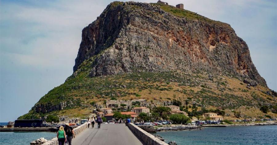 Μονεμβασιά: Η ομορφότερη κρυμμένη πόλη του κόσμου είναι Ελληνική