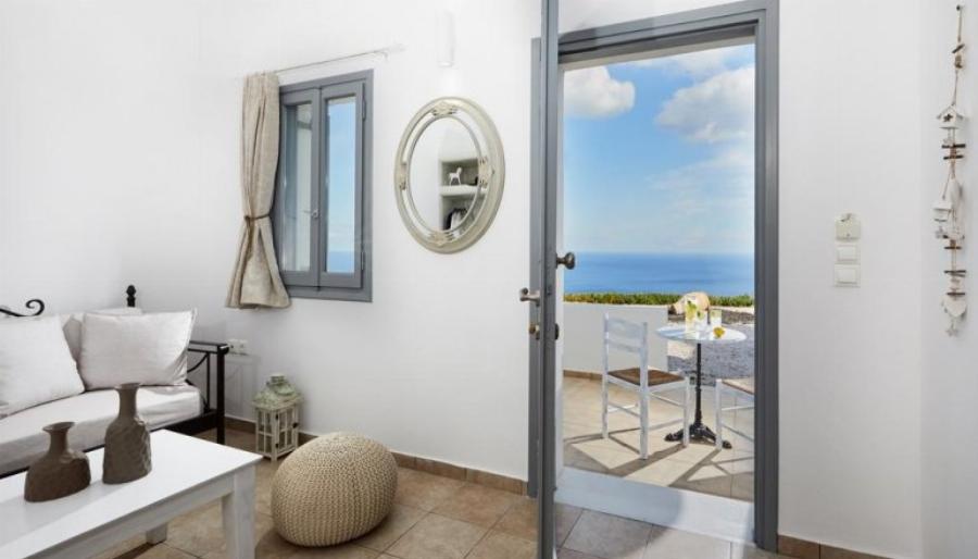 Μαγική Προσφορά για Ερωτευμένους! Μείνε με την Αγαπημένη σου στη Σαντορίνη Ξοδεύοντας από 45 ευρώ!