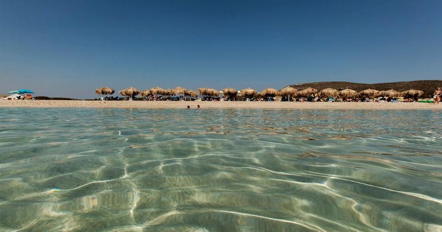 Ελαφόνησος, το Eλληνικό Nησάκι, μόλις 19 τ. χλμ, με τις Καλύτερες Παραλίες στον Κόσμο