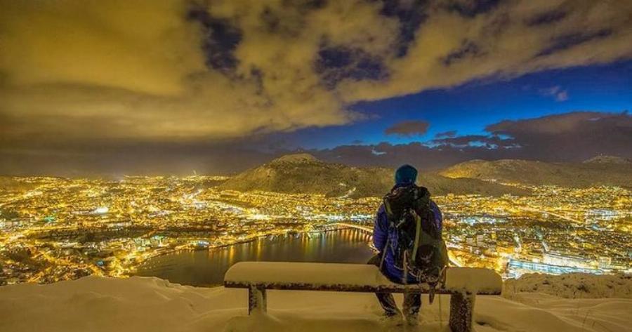 Δέκα παγκάκια με υπέροχη θέα!