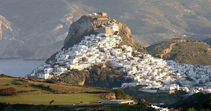 Το Διαμάντι του Αιγαίου: Σπάνια άλογα, δάση με σφενδάμια και εξωτικές παραλίες λίγες ώρες από την Αθήνα