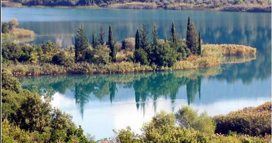 Δεν είναι η Ελβετικό τοπίο: Ανακαλύψτε το χωριό στον Ορεινό Βάλτο που θυμίζει επίγειο παράδεισο