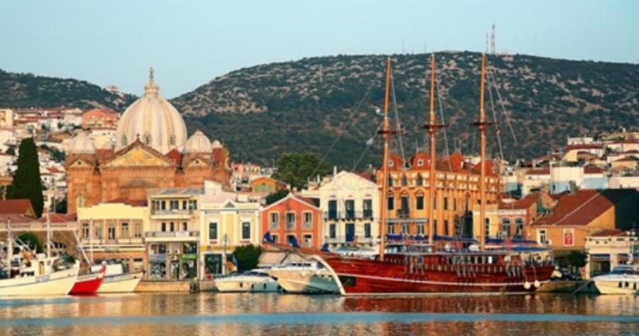 Λέσβος: Το νησί των τεχνών και των γραμμάτων με την ατέλειωτη ομορφιά