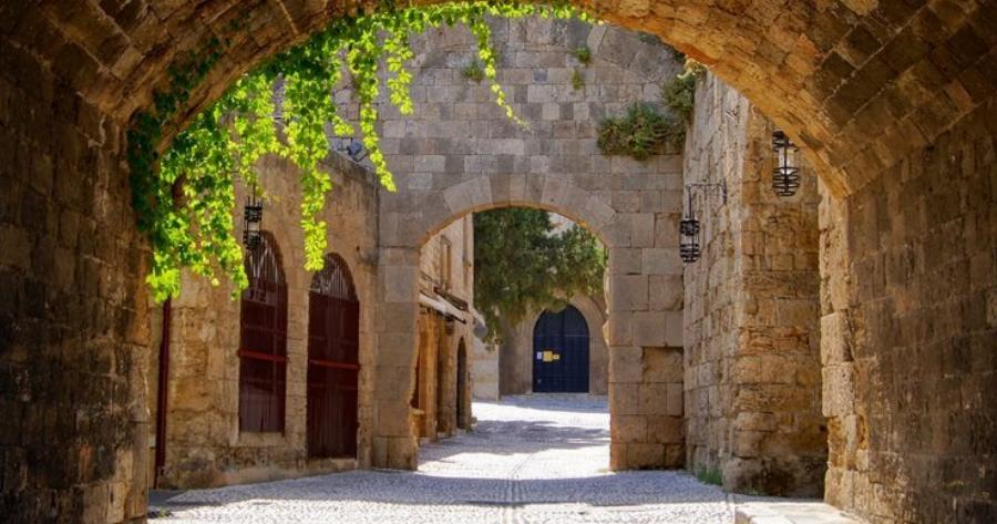 Παλαιά Πόλη της Ρόδου: Την Ερωτεύεσαι με την Πρώτη Ματιά