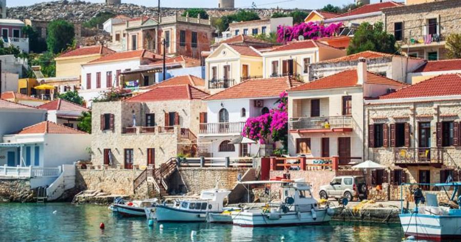 Το νησί της ευτυχίας: Ο άγνωστος μικροσκοπικός παράδεισος της Ελλάδας που μοιάζει με κομμάτι του ουρανού