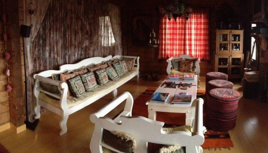 Πέρνα 3 Ημέρες με τον Αγαπημένο σου στα Τρίκαλα Κορινθίας, στο Μαγευτικό Σαλέ των Χρωμάτων, σε Τιμή Έκπληξη