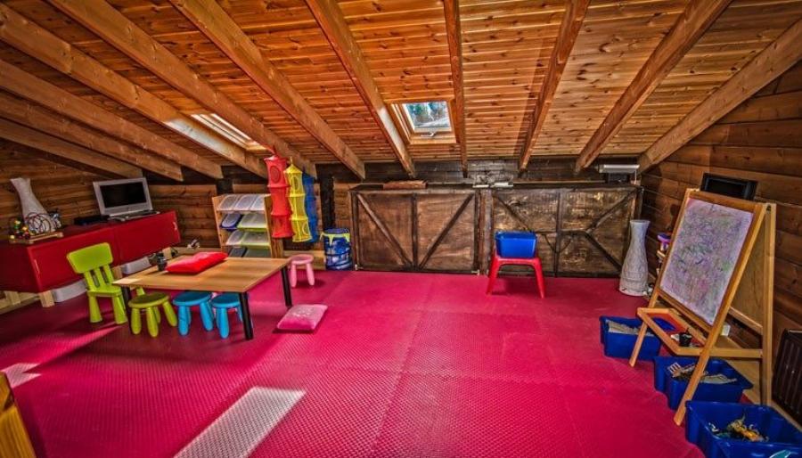 Πέρνα 3 Ημέρες με τον Αγαπημένο σου στα Τρίκαλα Κορινθίας, στο Μαγευτικό Σαλέ των Χρωμάτων, σε Τιμή Έκπληξη