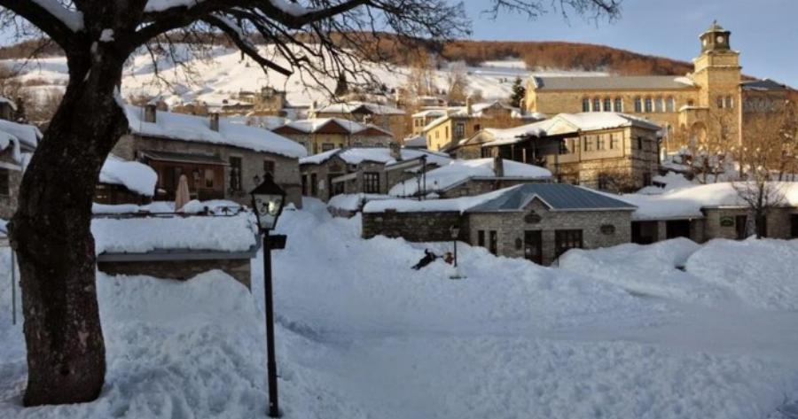 Η Πάρος του Χειμώνα! Αυτό είναι το πιο διάσημο σικ χωριό της Ελλάδας
