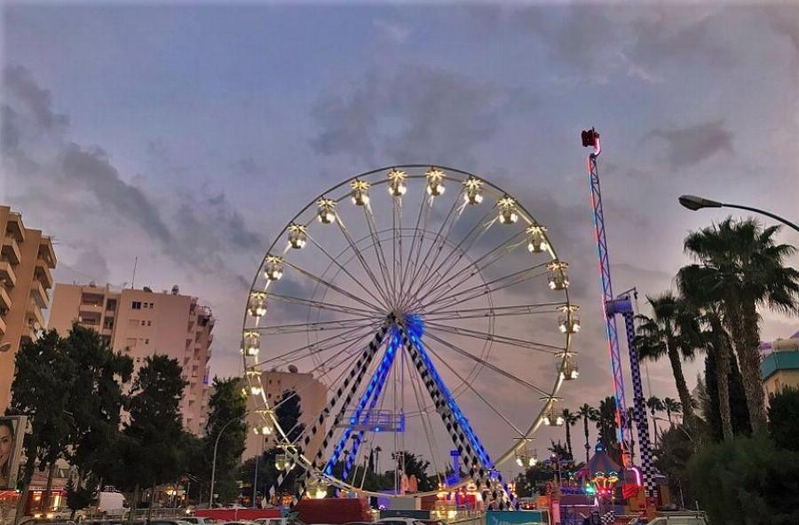 Η λαμπερή Christmas Land επιστρέφει για δεύτερη χρονιά, σε νέα τοποθεσία