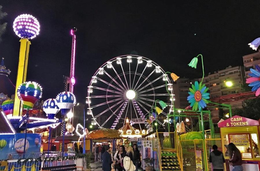 Η λαμπερή Christmas Land επιστρέφει για δεύτερη χρονιά, σε νέα τοποθεσία