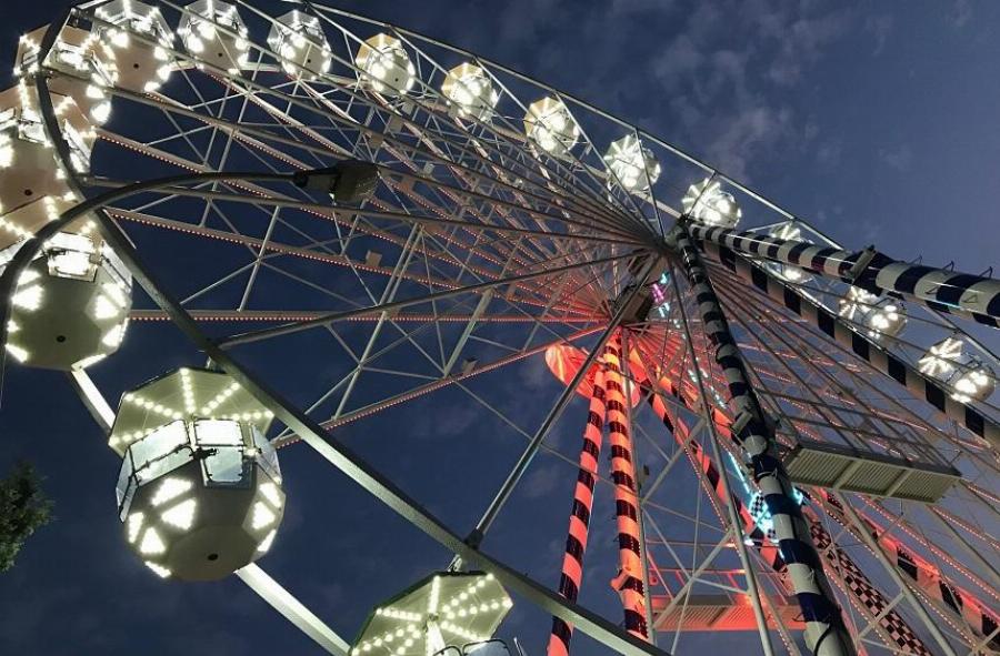 Η λαμπερή Christmas Land επιστρέφει για δεύτερη χρονιά, σε νέα τοποθεσία