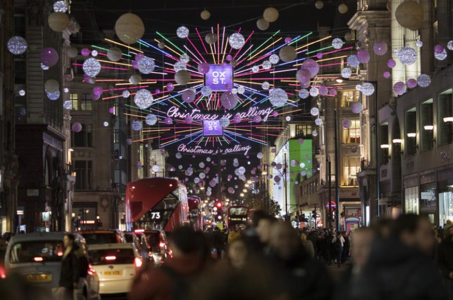 Χριστούγεννα στο Λονδίνο – Βόλτα σε μια από τις ομορφότερα στολισμένες πόλεις