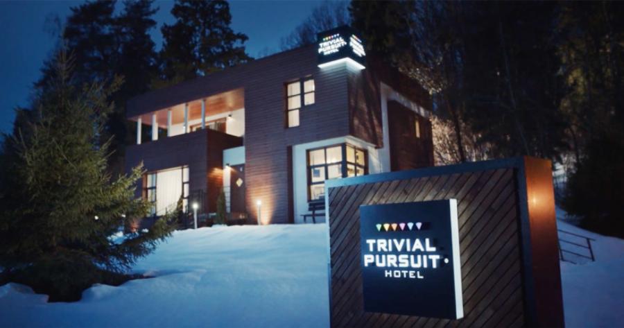 Στο ξενοδοχείο του Trivial Pursuit πληρώνετε με σωστές απαντήσεις για τη διαμονή