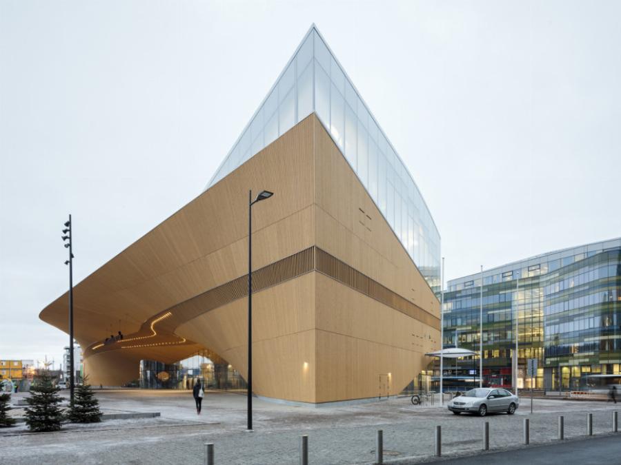 Η βιβλιοθήκη του Ελσίνκι έρχεται από το μέλλον και έχει σχήμα πλοίου