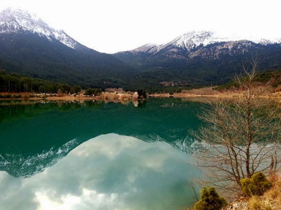 Φενεός: Η μικρή Ελληνική Ελβετία σε απόσταση αναπνοής από την Πρωτεύουσα.