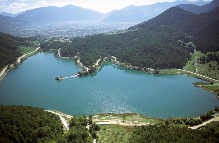 Φενεός: Η μικρή Ελληνική Ελβετία σε απόσταση αναπνοής από την Πρωτεύουσα.