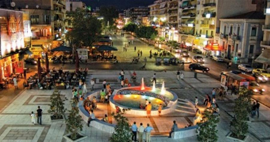 Καλαμάτα η πιο ευτυχισμένη πόλη στην Ελλάδα: «Χορεύει», έχει θάλασσα στα πόδια της και ωραία καφέ