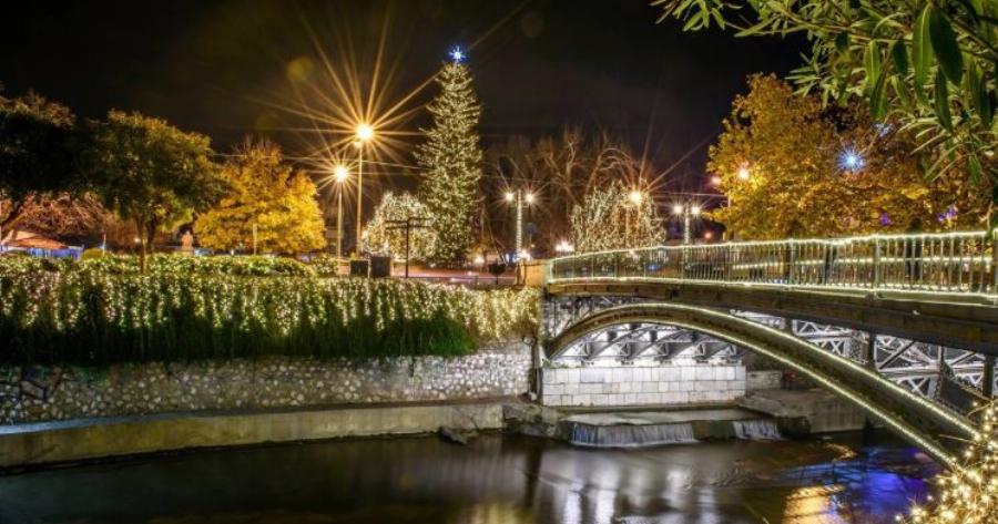 Έρχεται το Χριστουγεννιάτικο χωριό στο κέντρο των Τρικάλων. Σκέτη Μαγεία.