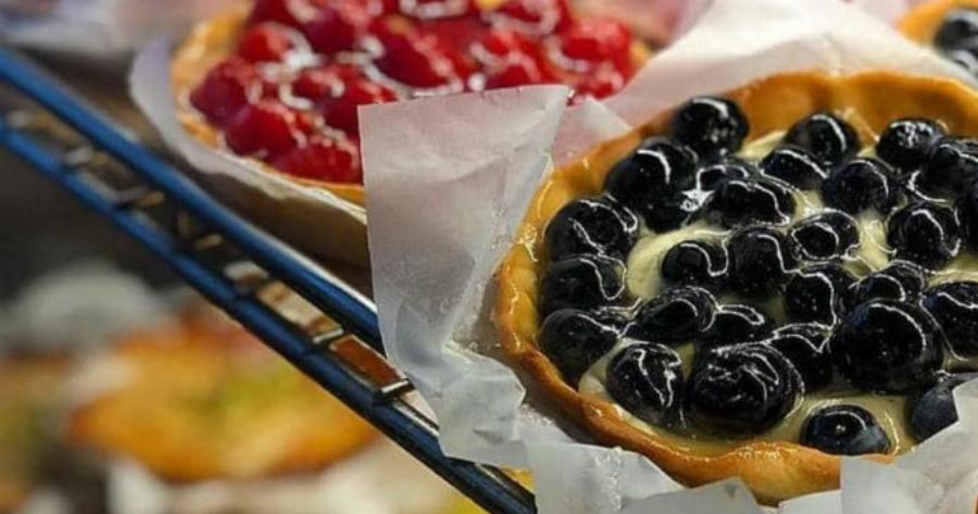 Σχηματίζονται ουρές στην Αθήνα για το μαγαζί με τις καλύτερες πίτες!