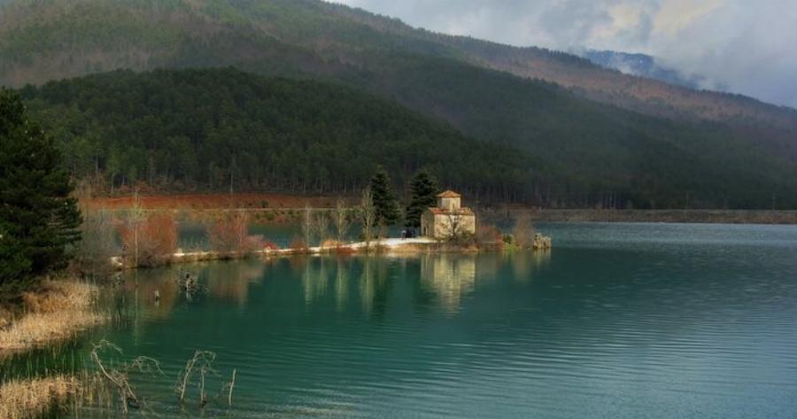 Φενεός: Η μικρή Ελληνική Ελβετία σε απόσταση αναπνοής από την Πρωτεύουσα.