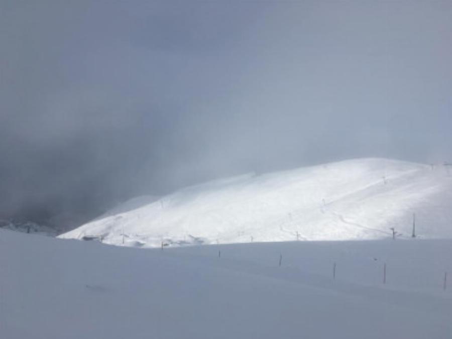 Στα λευκά ο Παρνασσός – Το χιονοδρομικό κέντρο ετοιμάζεται για opening
