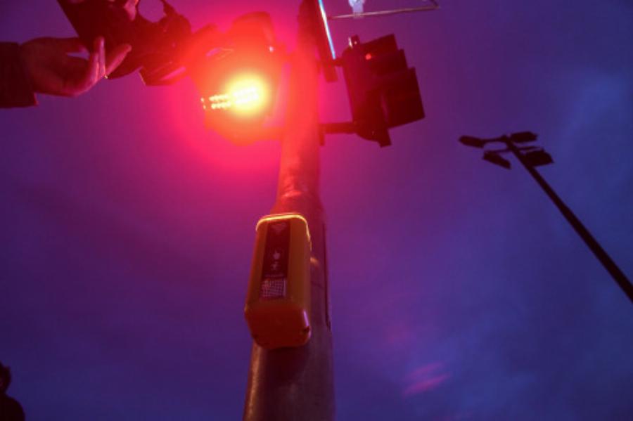 Παραδόθηκε στο κοινό η πρώτη «έξυπνη» διάβαση πεζών στην Αθήνα. Χίλια Μπράβο!