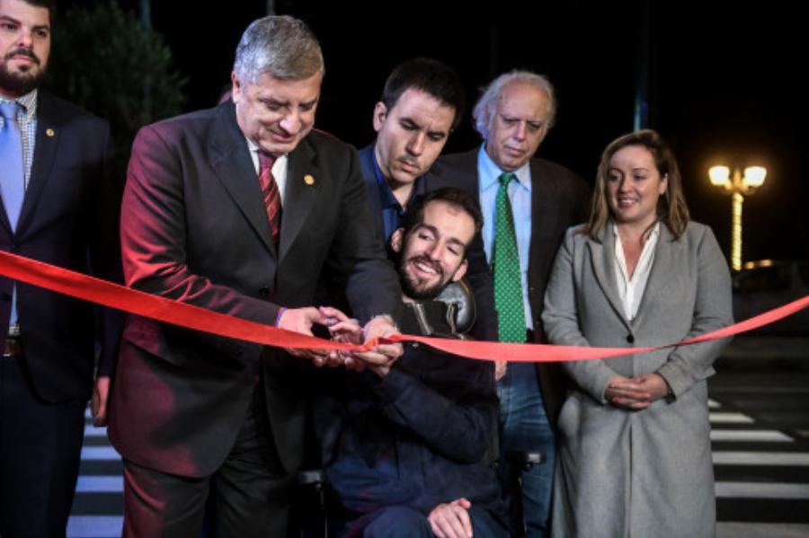 Παραδόθηκε στο κοινό η πρώτη «έξυπνη» διάβαση πεζών στην Αθήνα. Χίλια Μπράβο!