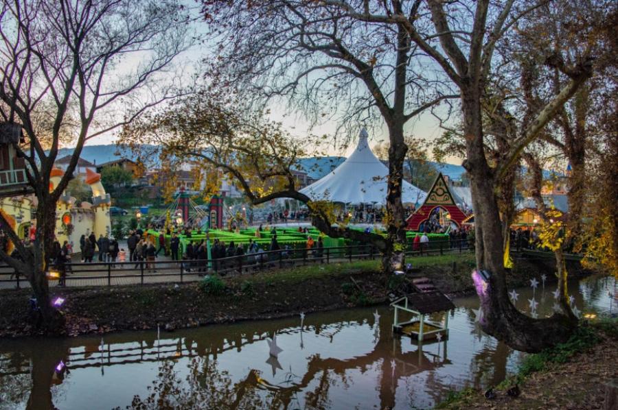 Χριστούγεννα: Πουθενά πιο μαγικά απ’ τα Τρίκαλα – Ο διάσημος Μύλος των Ξωτικών σπάει ρεκόρ