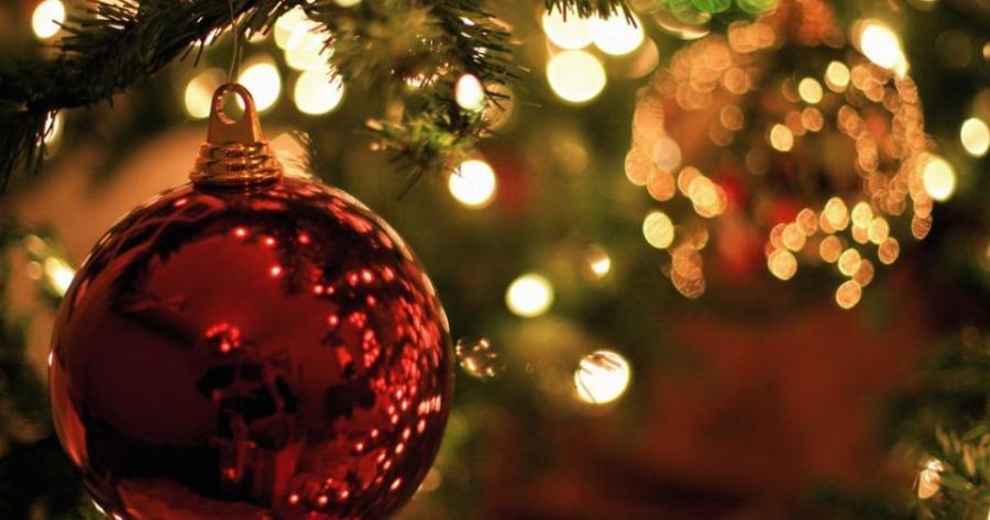 Τα Χριστούγεννα κουβαλούν το χρέος μιας συγγνώμης κι ενός ευχαριστώ