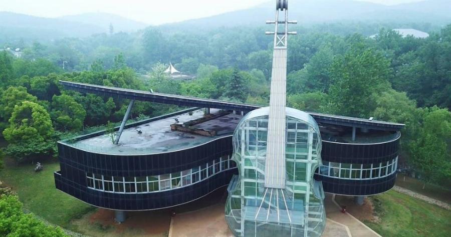 Το πιο εντυπωσιακό μουσικό σχολείο στην Κίνα είναι «μουσικό όργανο»