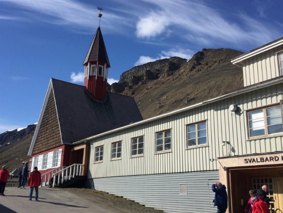 Στην βορειότερη πόλη του κόσμου όλοι είναι ευπρόσδεκτοι να ζήσουν χωρίς βίζα