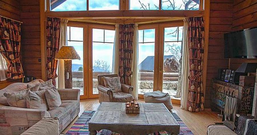 Χουχουλιαστά και οικονομικά σπιτάκια στο βουνό για σαββατοκύριακα με την παρέα σου