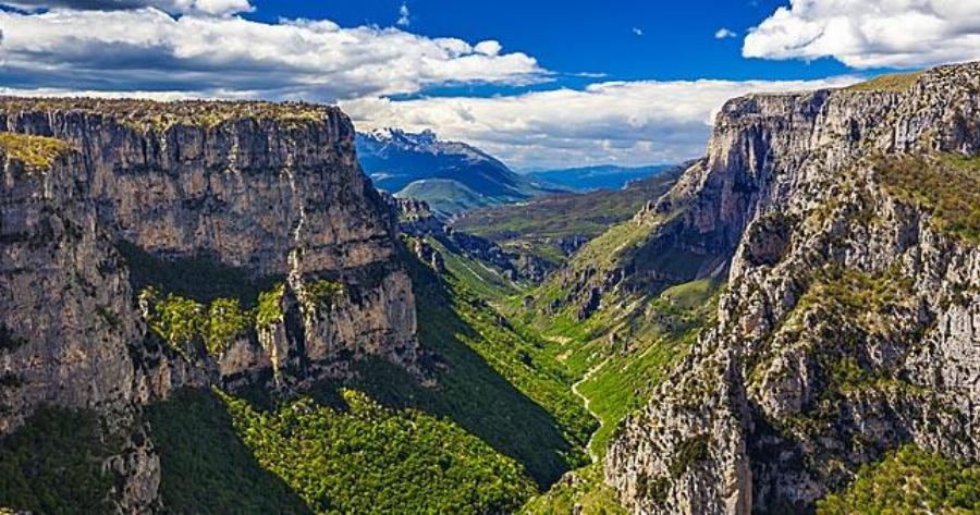 Τα 7 θαύματα της φύσης στην Ήπειρο  βγαλμένα από εικονογράφηση παραμυθιού