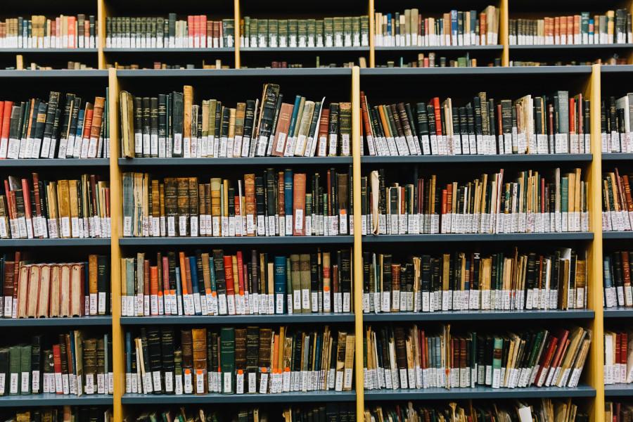 Ένα πρωινό στην εντυπωσιακή νέα βιβλιοθήκη της Φιλοσοφικής.