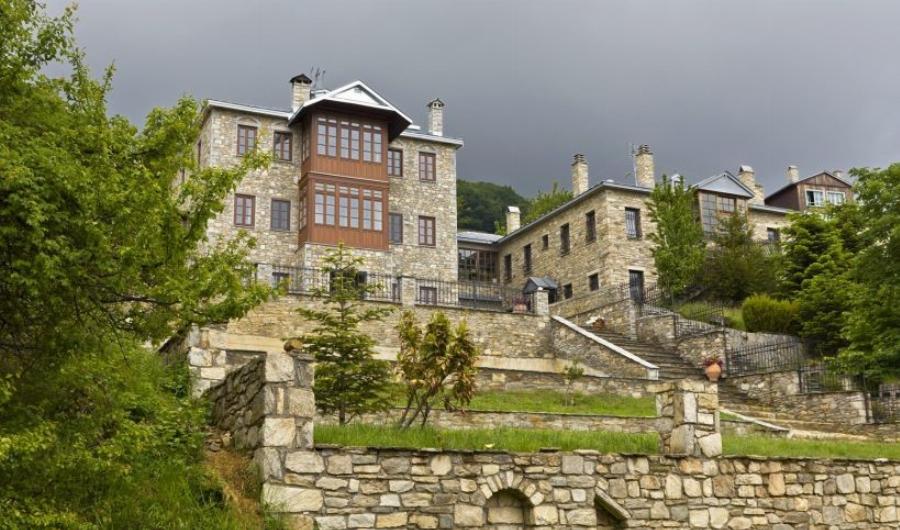 Νυμφαίο Φλώρινας: Ένα… παραμύθι φτιαγμένο από χιόνι!