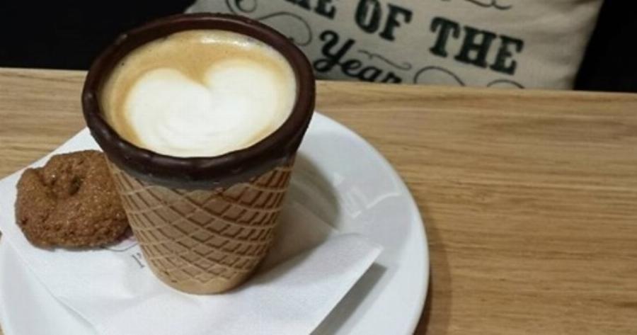 Η πρώτη καφετέρια στην Ελλάδα που σερβίρει καφέ σε ποτήρι που τρώγεται