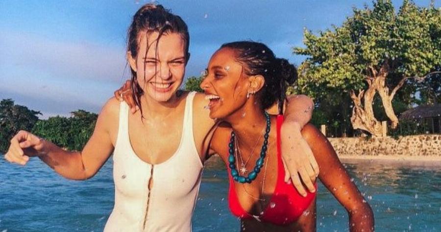 Taking a Trip With Your Girlfriends Is Good for Your Health, According to Science