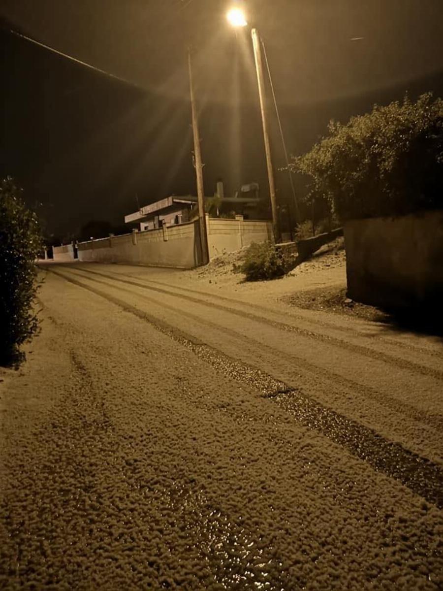 Το έστρωσε για τα καλά στα ορεινά χωριά της Κύπρου. Μαγευτικές εικόνες βγαλμένες από παραμύθι