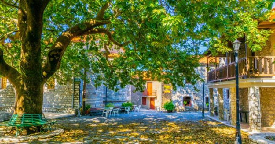 Τα 4 γραφικά χωριουδάκια της Αρκαδίας που πρέπει να ανακαλύψεις αυτόν το Χειμώνα.