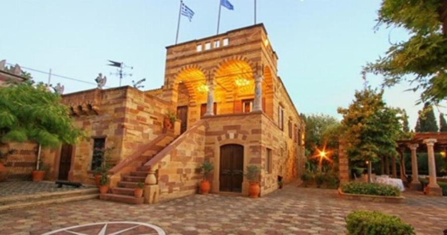 Ένα από τα καλύτερα ξενοδοχεία του κόσμου βρίσκεται στην Χίο και δεν προλαβαίνει να μετρά διακρίσεις.