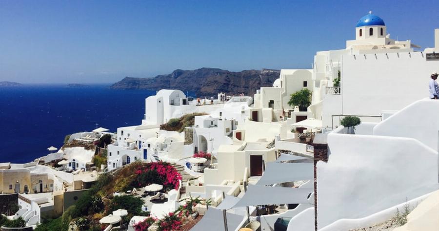 Σαντορίνη: Το πρώτο νησί που «διώχνει» τα πλαστικά!