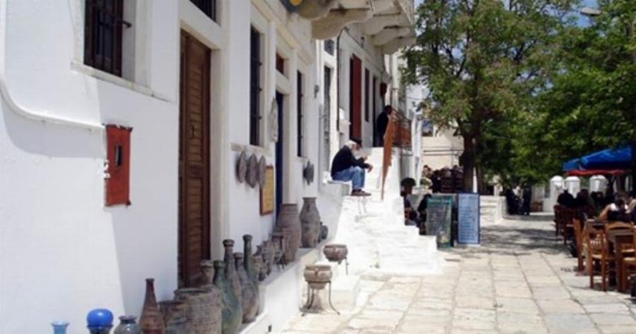 Απείρανθος: Παντού μάρμαρο και οι κάτοικοι μιλούν Κρητικά. Αλλά βρίσκεται στην Νάξο