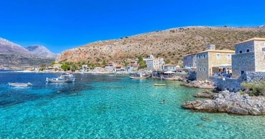 Τα 4 ομορφότερα παραθαλάσσια χωριά της Πελοποννήσου για να επισκεφθείς όλες τις εποχές του χρόνου