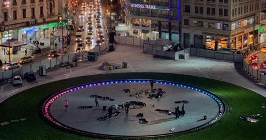 Η Πλατεία Ομονοίας χθες την νύχτα ήταν τόσο εντυπωσιακή