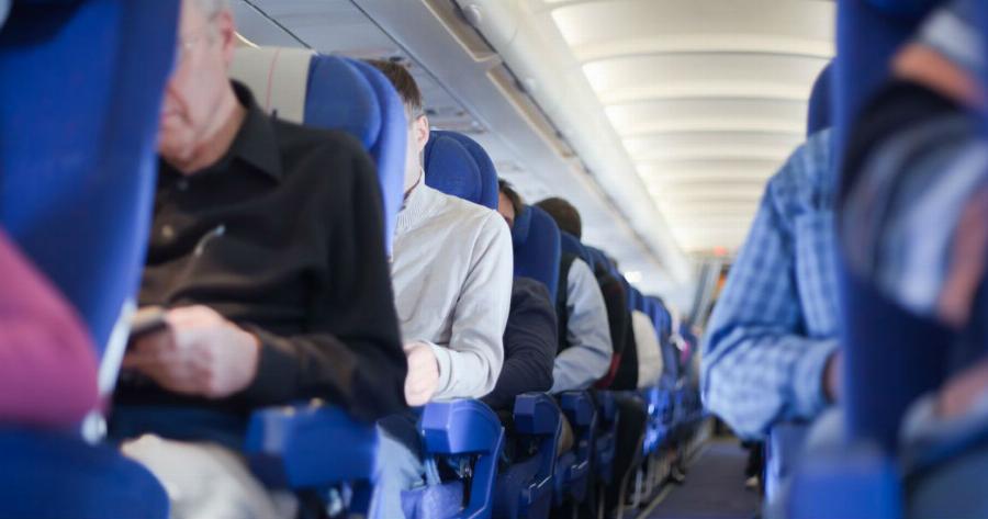 Συμβουλές για προστασία από τον κορονοϊό μέσα στο αεροπλάνο!