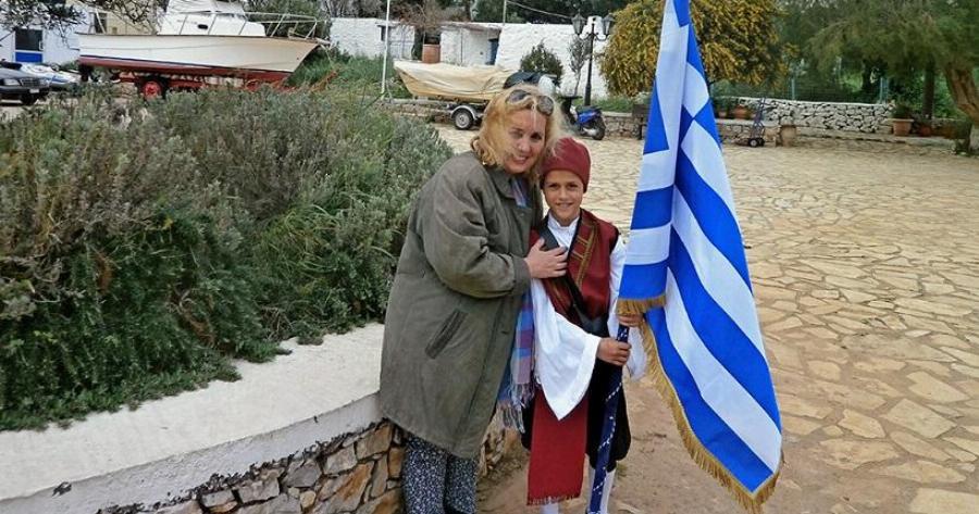 Ο μοναδικός μαθητής στους Αρκιούς παρέλασε για την επέτειο Ενσωμάτωσης της Δωδεκανήσου